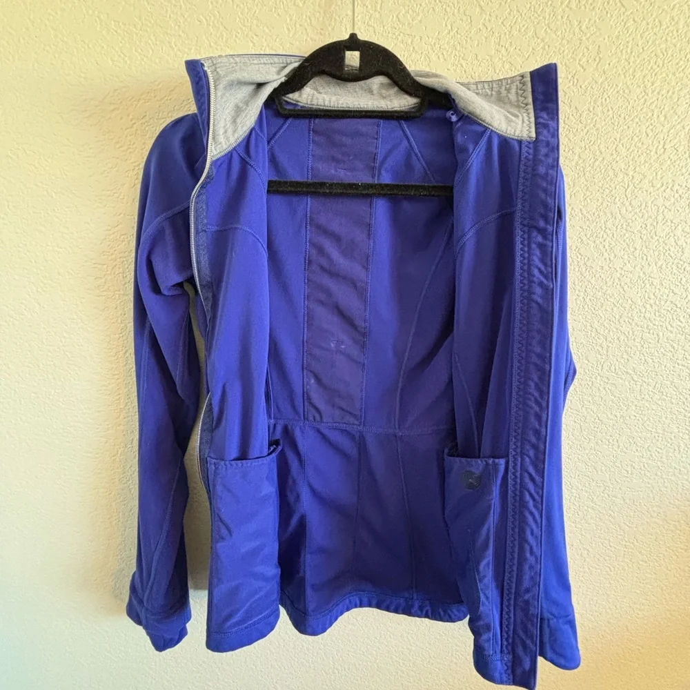 lululemon run: stay on course jacket